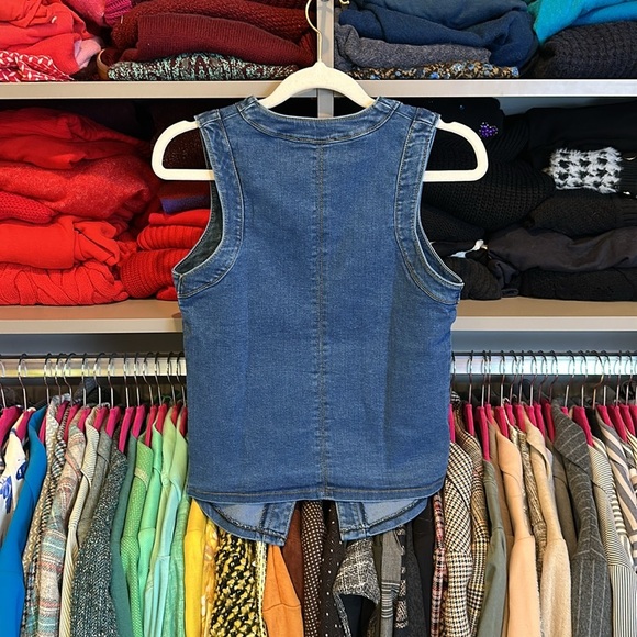 One Up blue button front denim vest size S NWT - Picture 3 of 3
